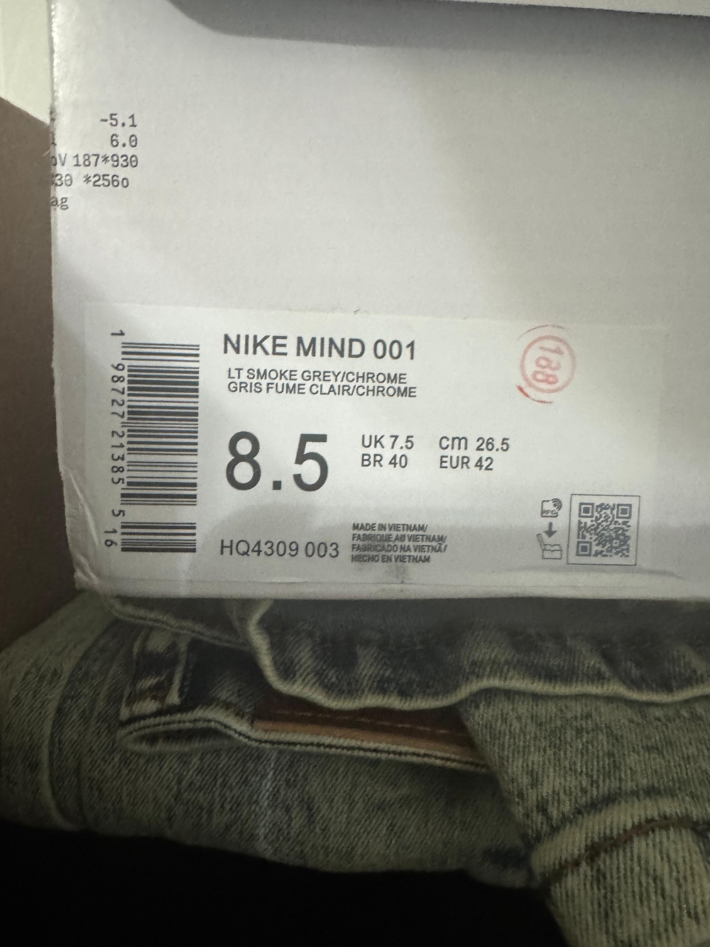 Nike Men's Neon Pink Slip-On Sandals - Picture 7 of 7